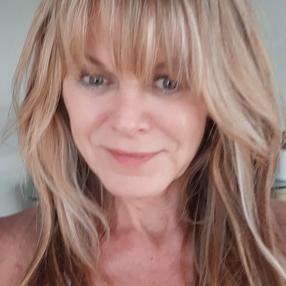Meet your Posher, Debbie